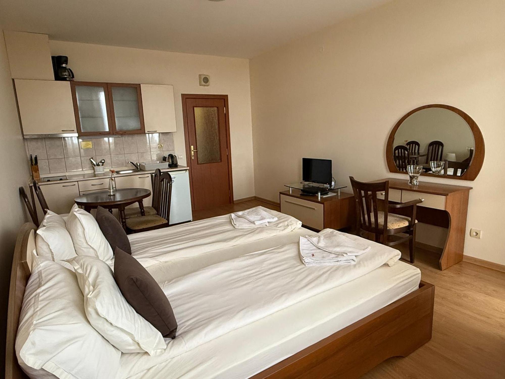 Pm Services Flora Apartments Боровец Экстерьер фото